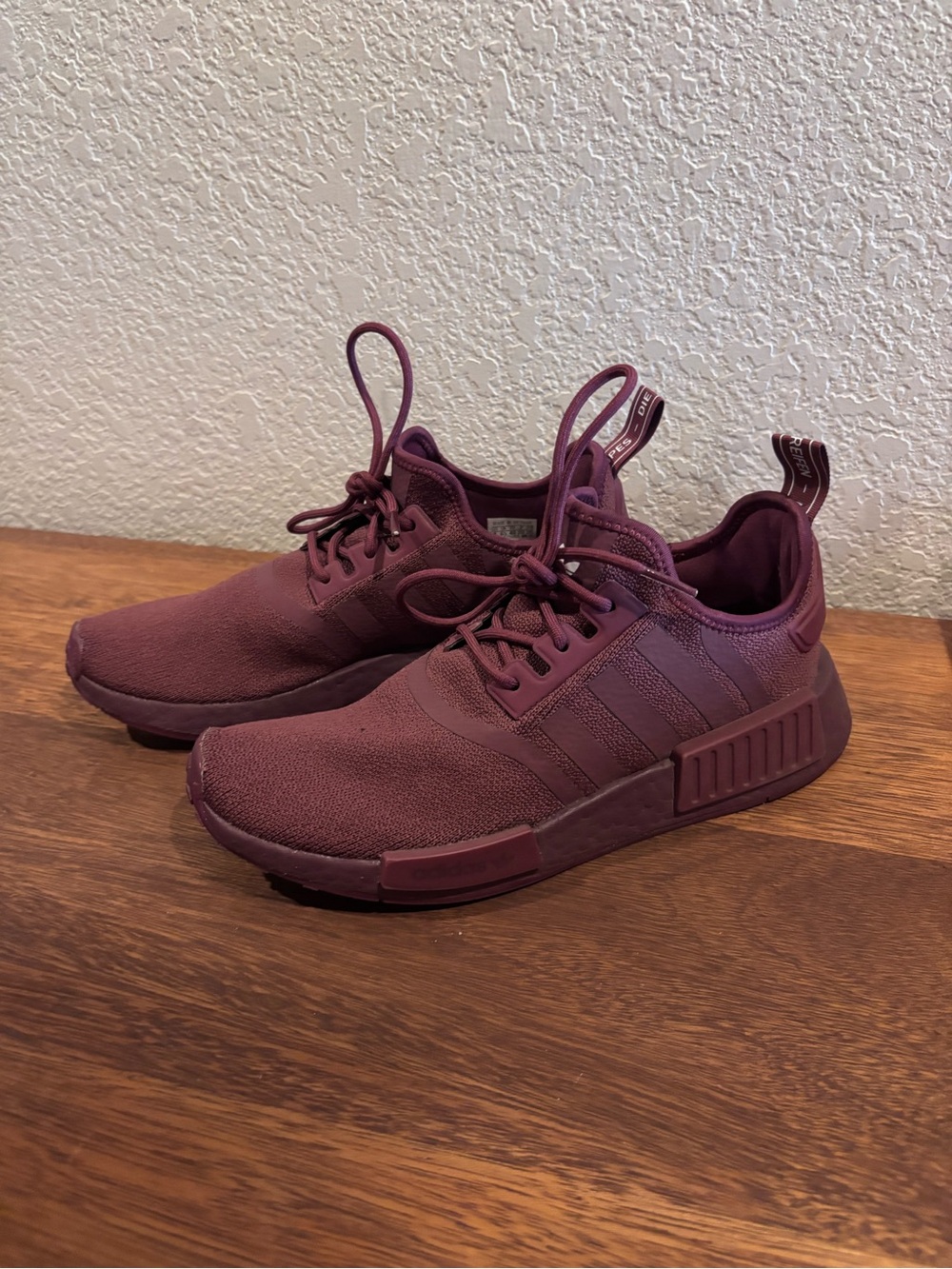 adidas Women's Sneakers - Burgundy/Maroon